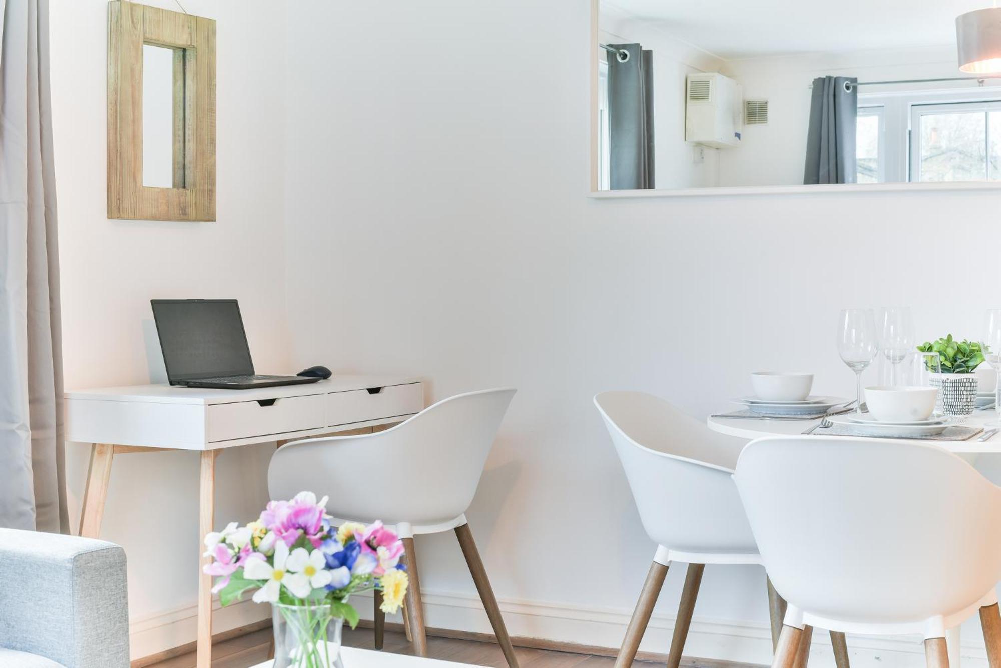 Fantastic Central Line City-Pad! Apartment Лондон Екстериор снимка