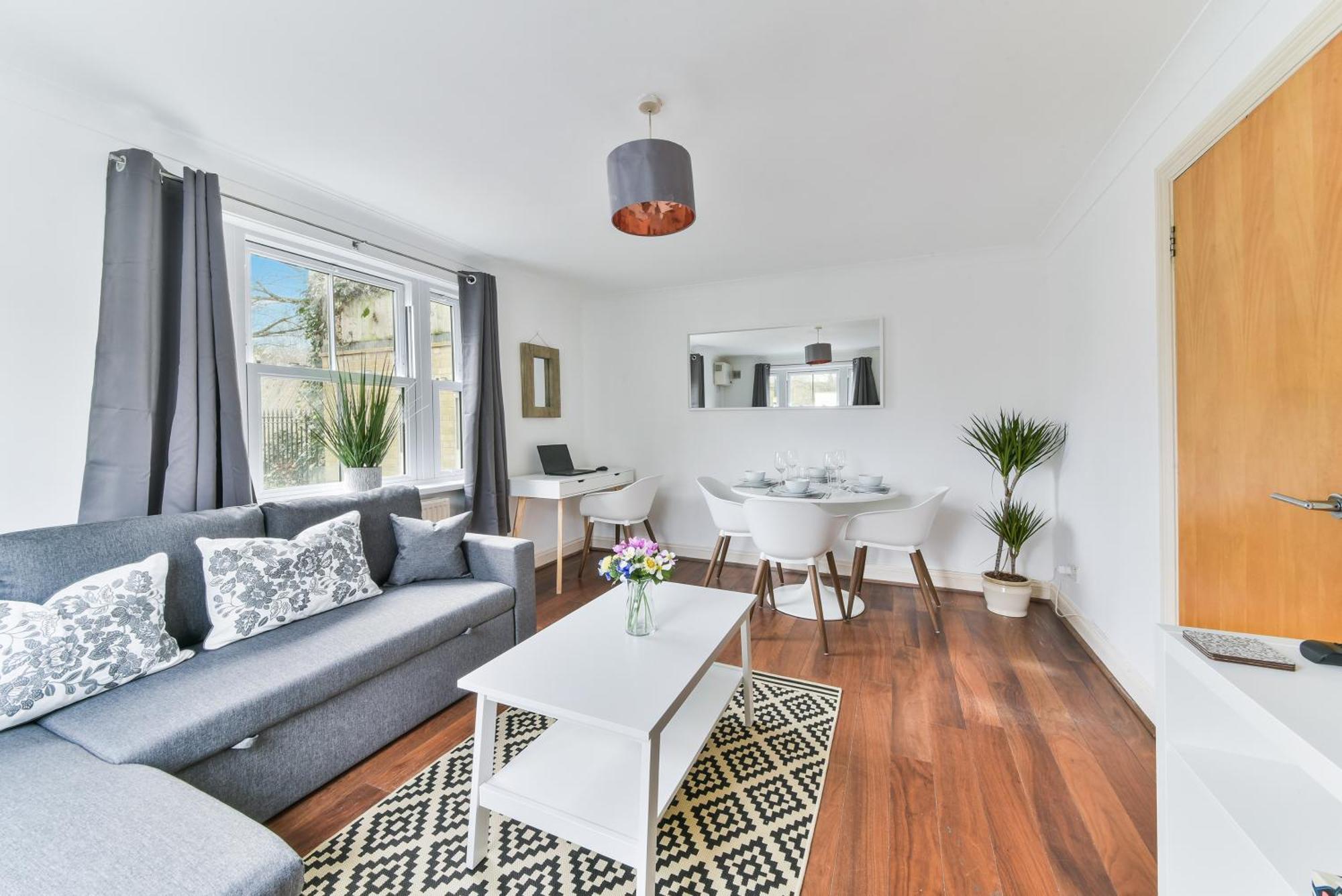 Fantastic Central Line City-Pad! Apartment Лондон Екстериор снимка
